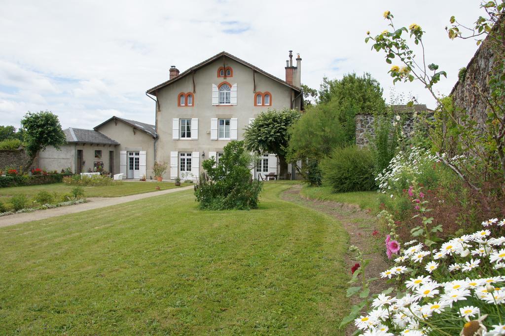 Le Clos De La Muse Saint-Junien Exteriör bild